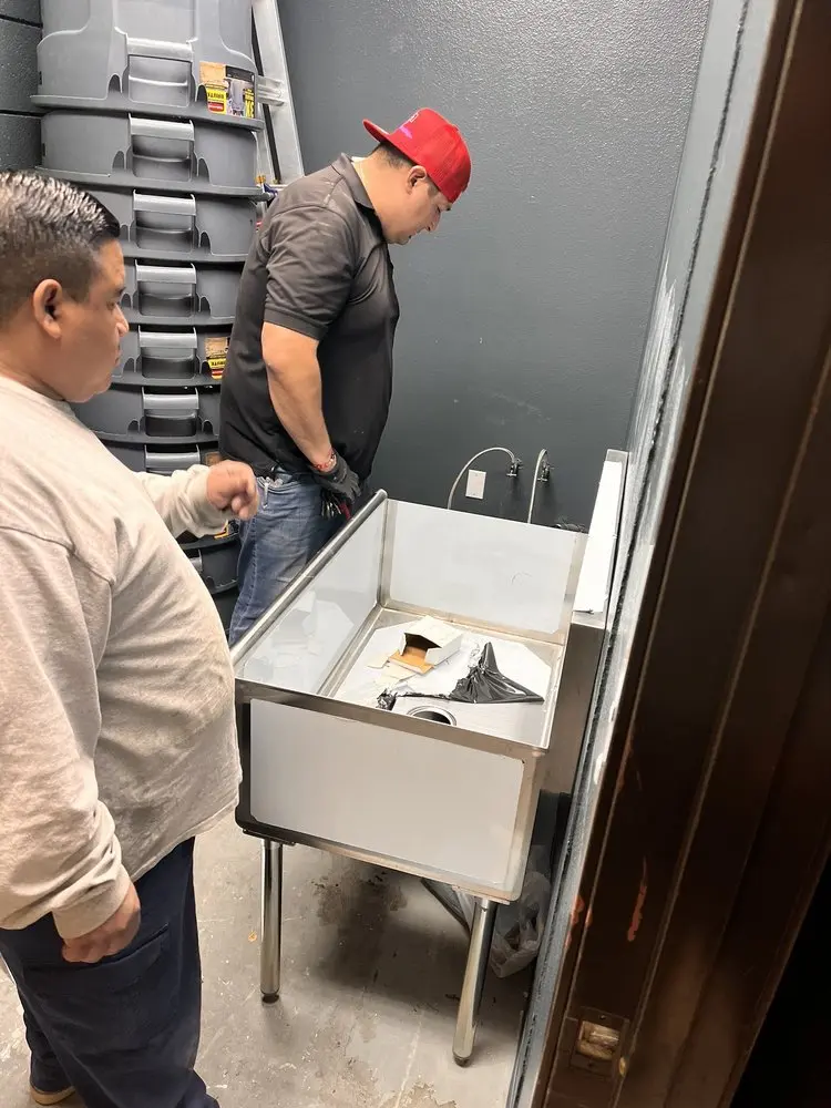 Commercial plumbing and sink installation in Doral